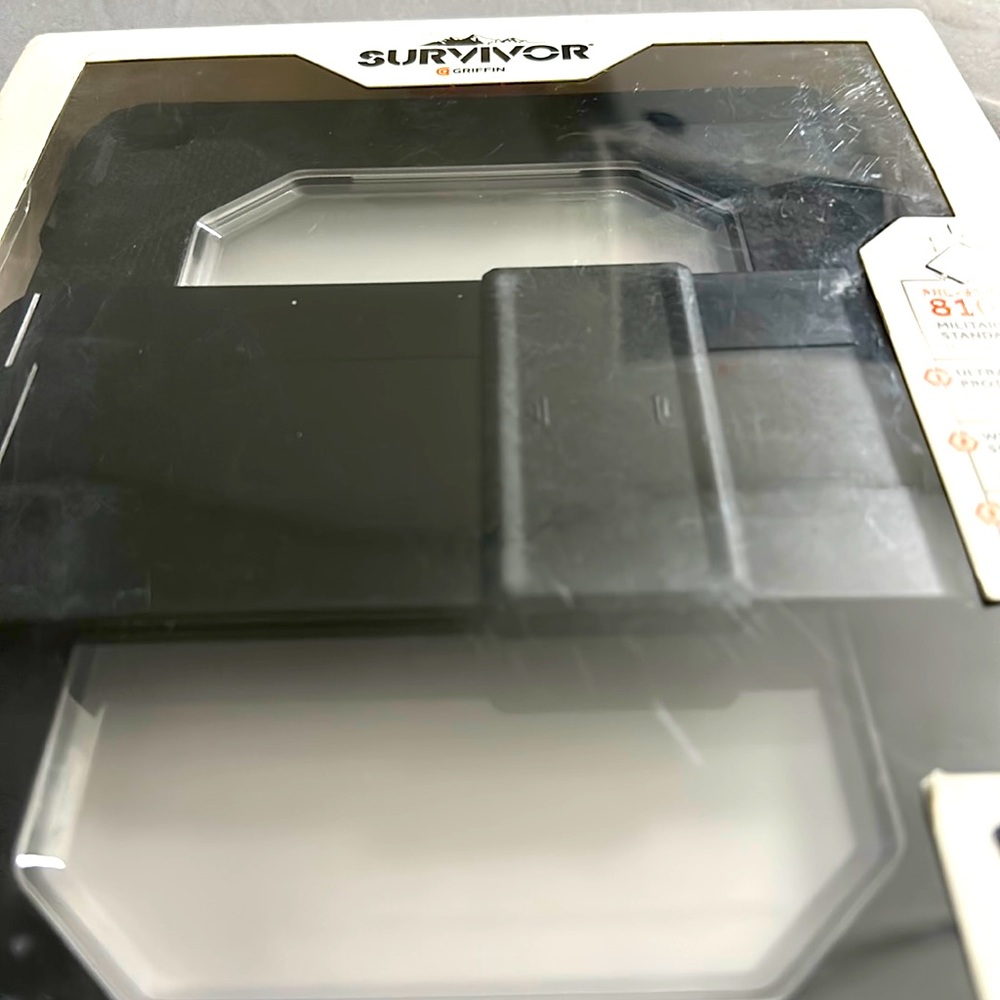 Griffins Survivor All- Terrain iPad 10.2 inches